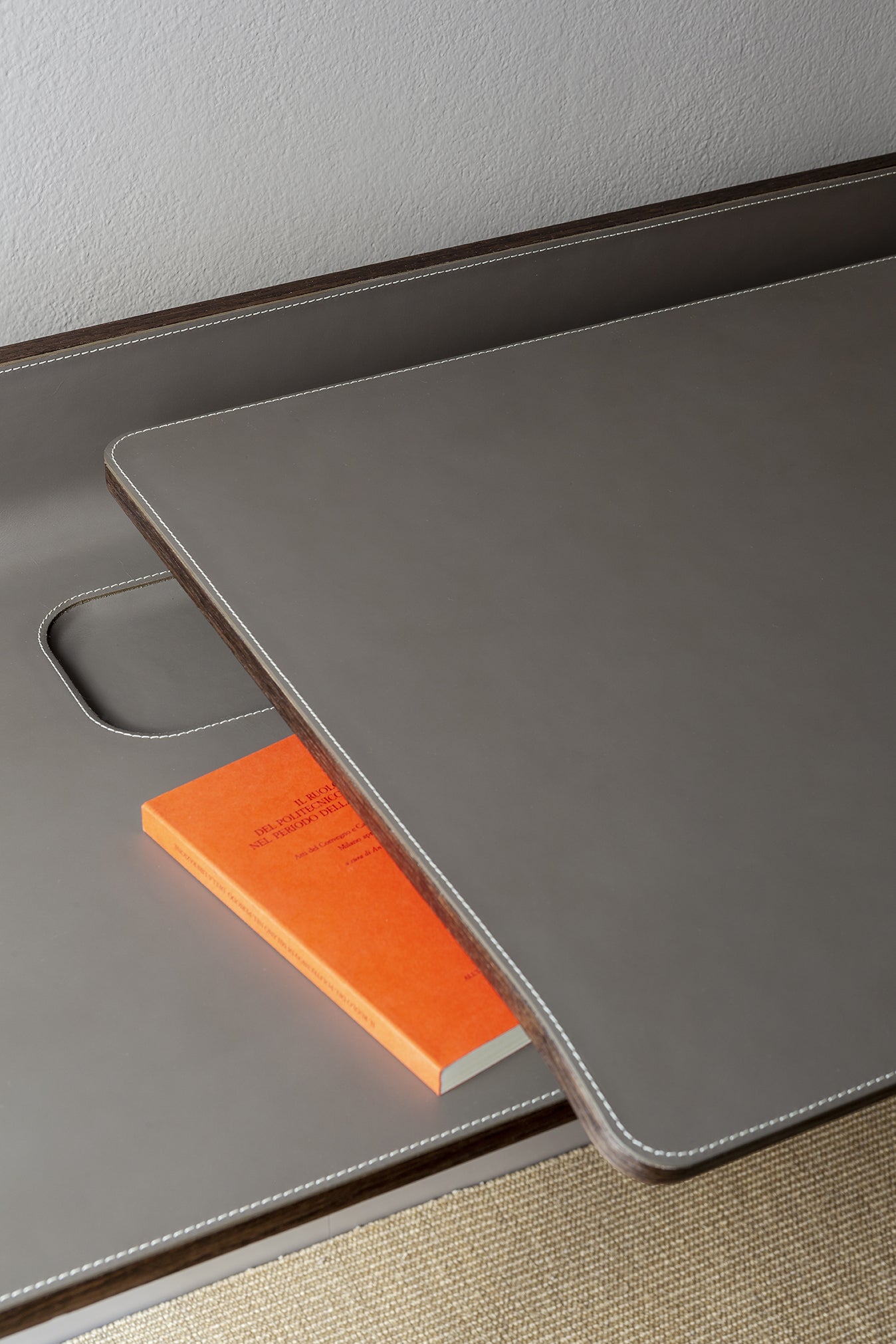 Iren Freestanding Desk