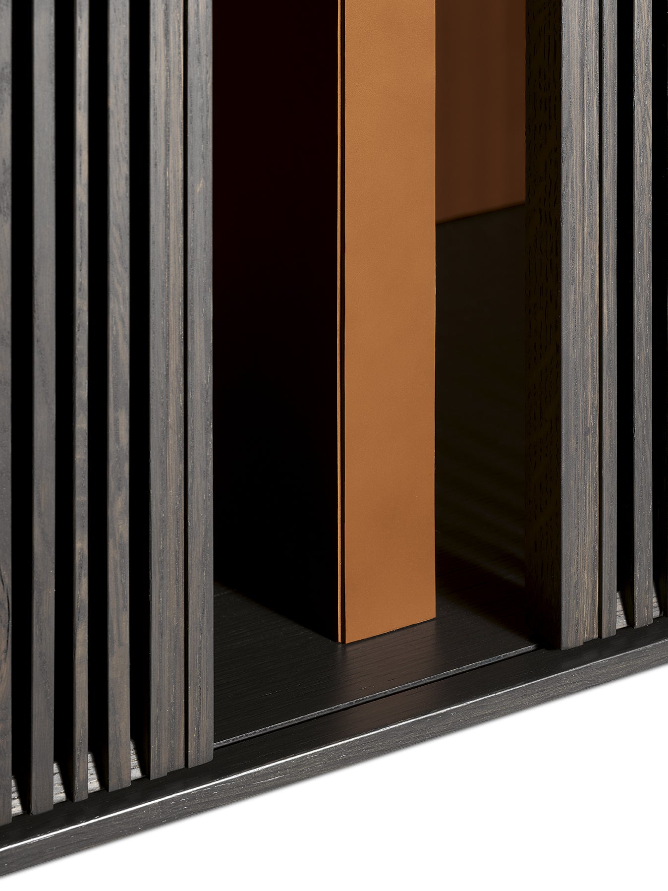 poltrona frau lloyd low cabinet