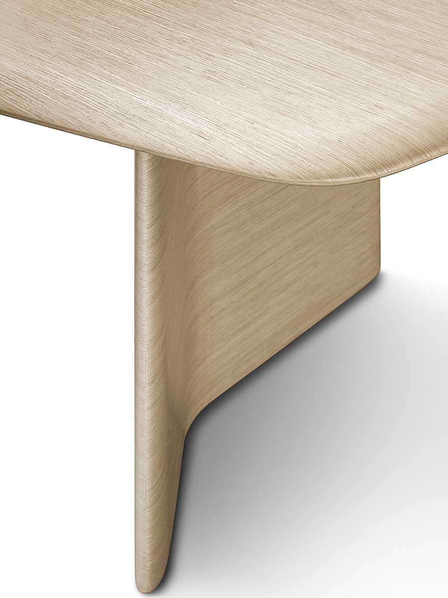 Trust Iconic Desk