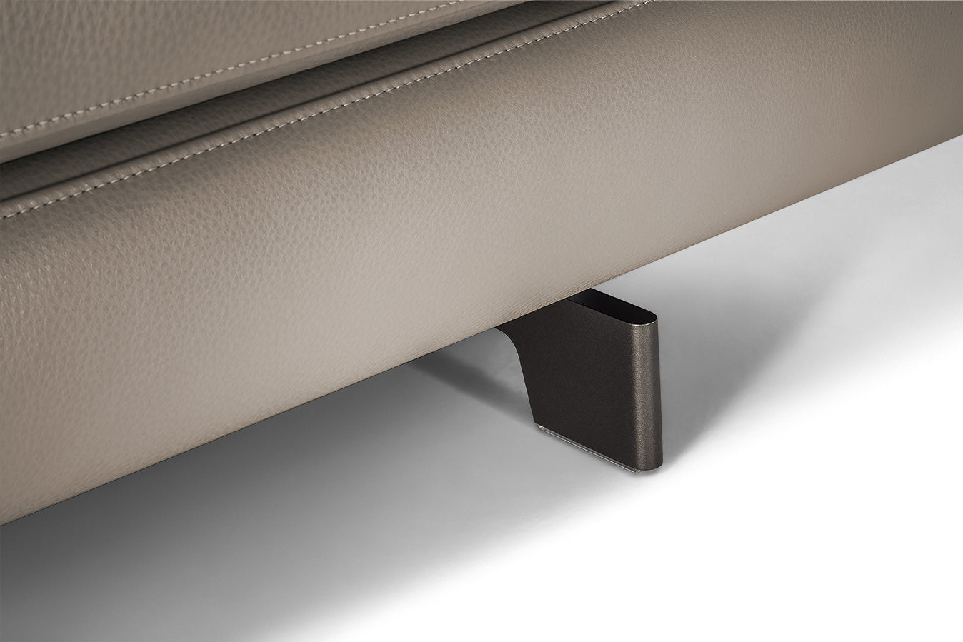 poltrona frau come together sofa