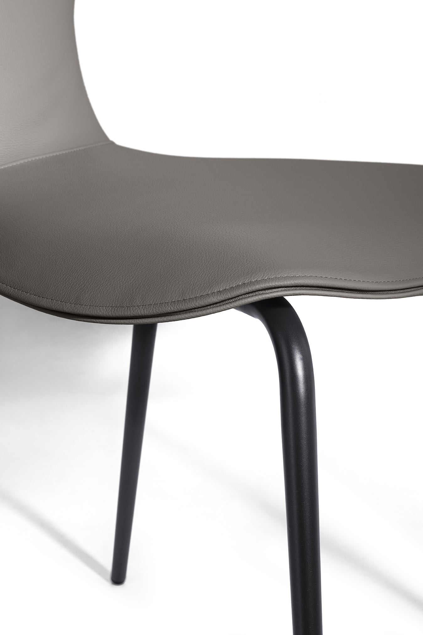 Montera Mas Chair
