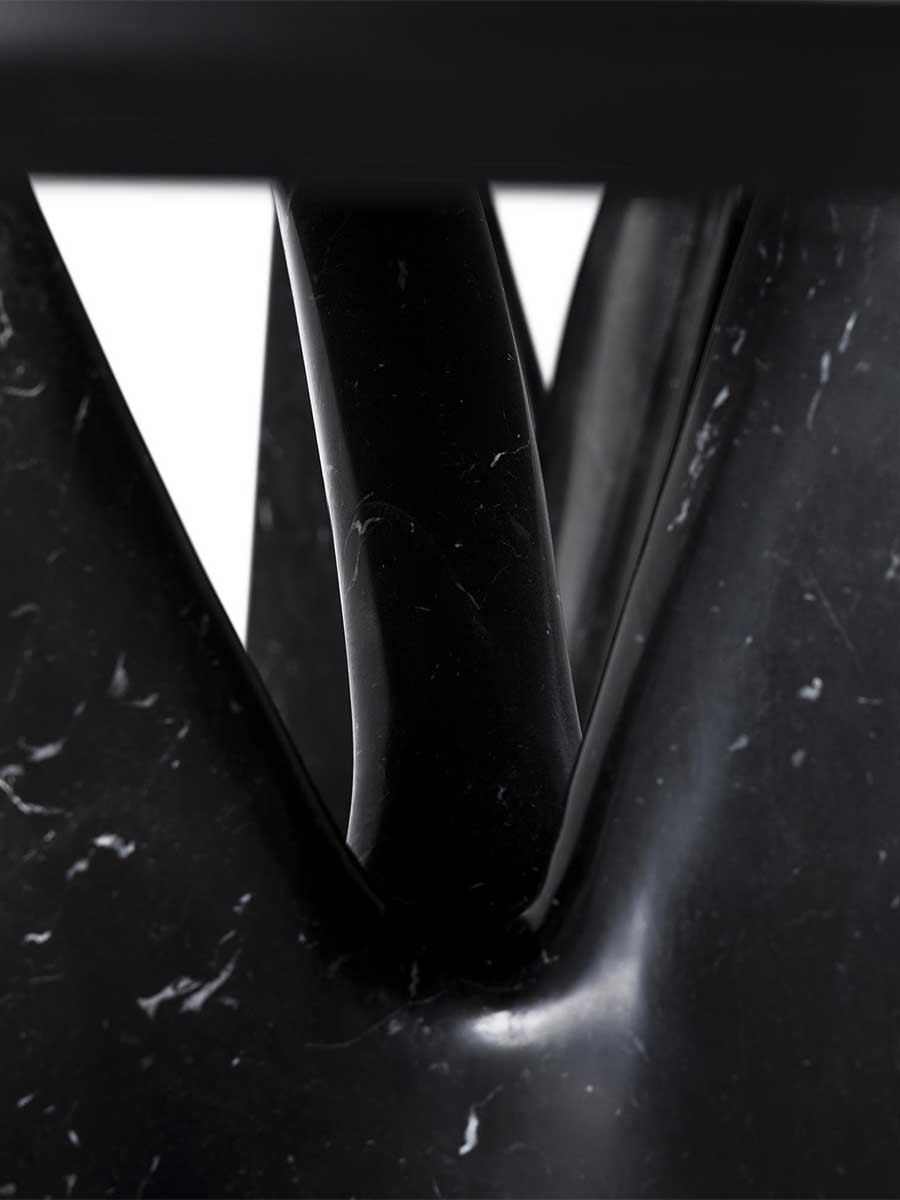 poltrona frau infinitamente table