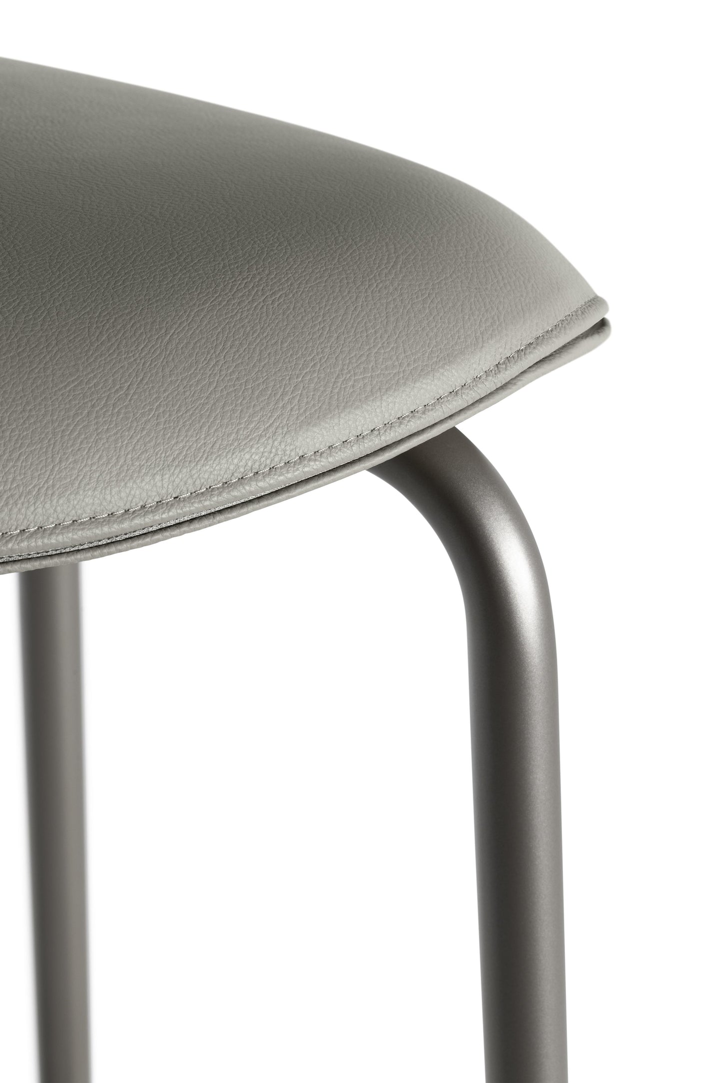 poltrona frau montera mas stool with metal base