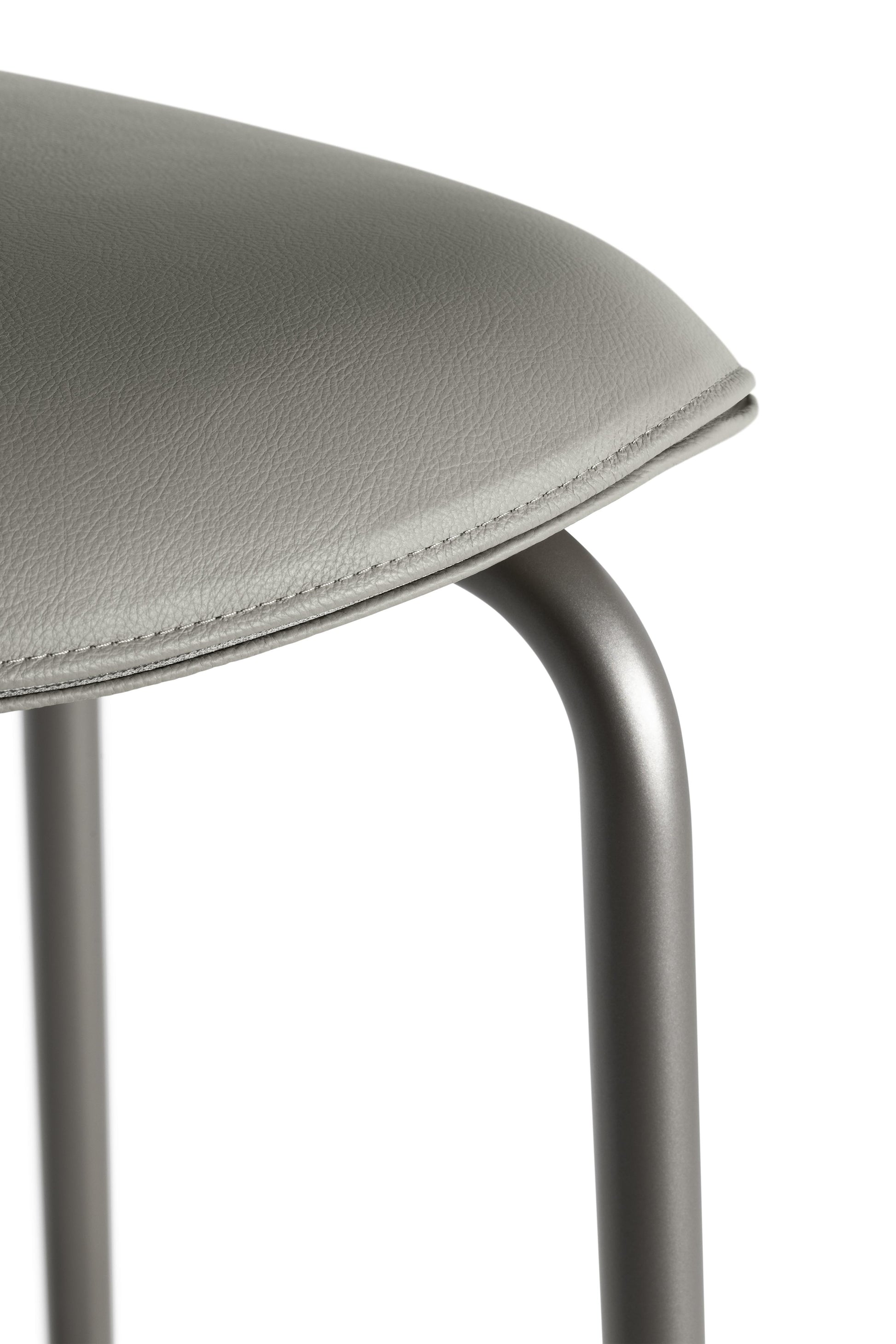 Montera Mas Stool With Metal Base