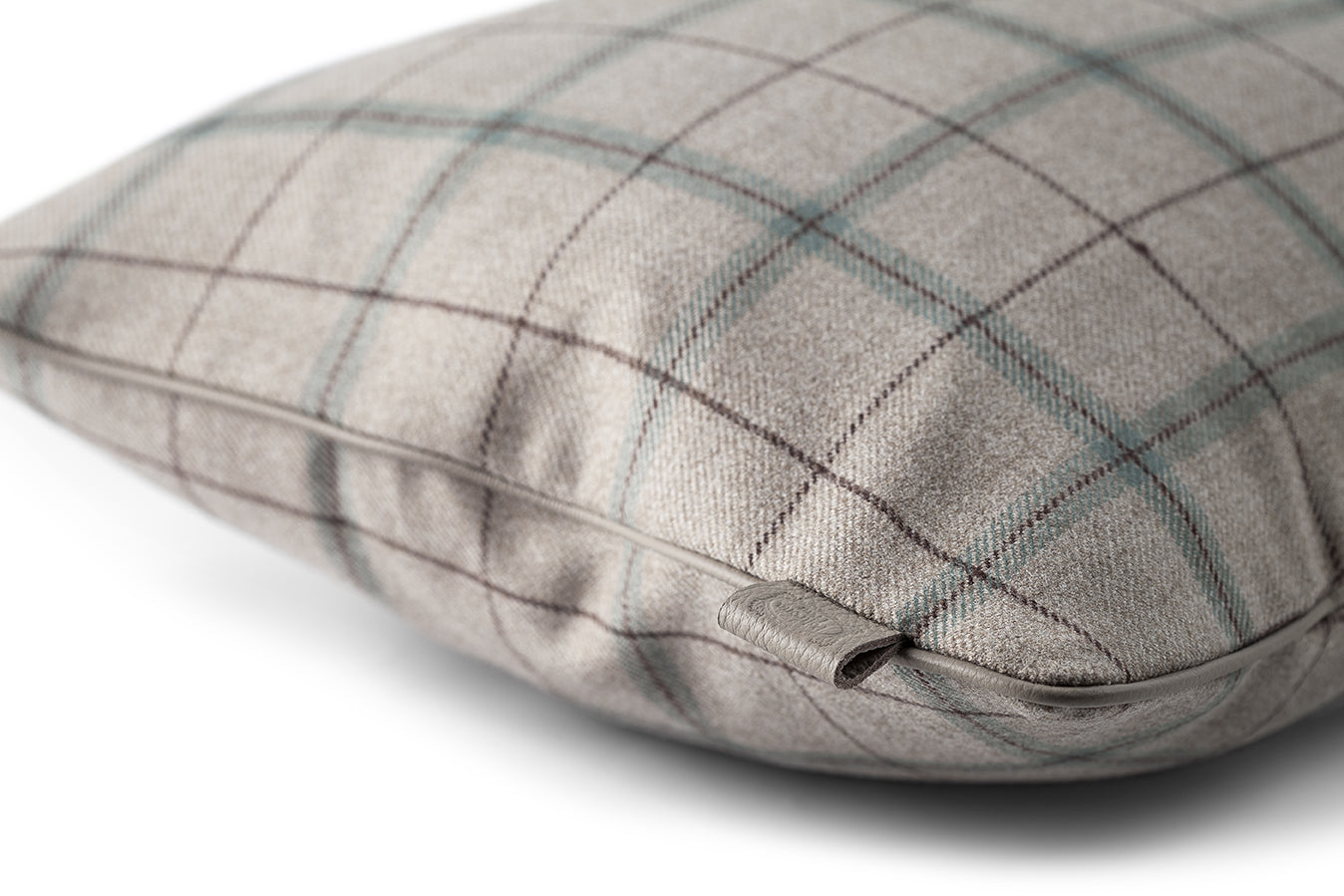 poltrona frau loro piana decorative cushions