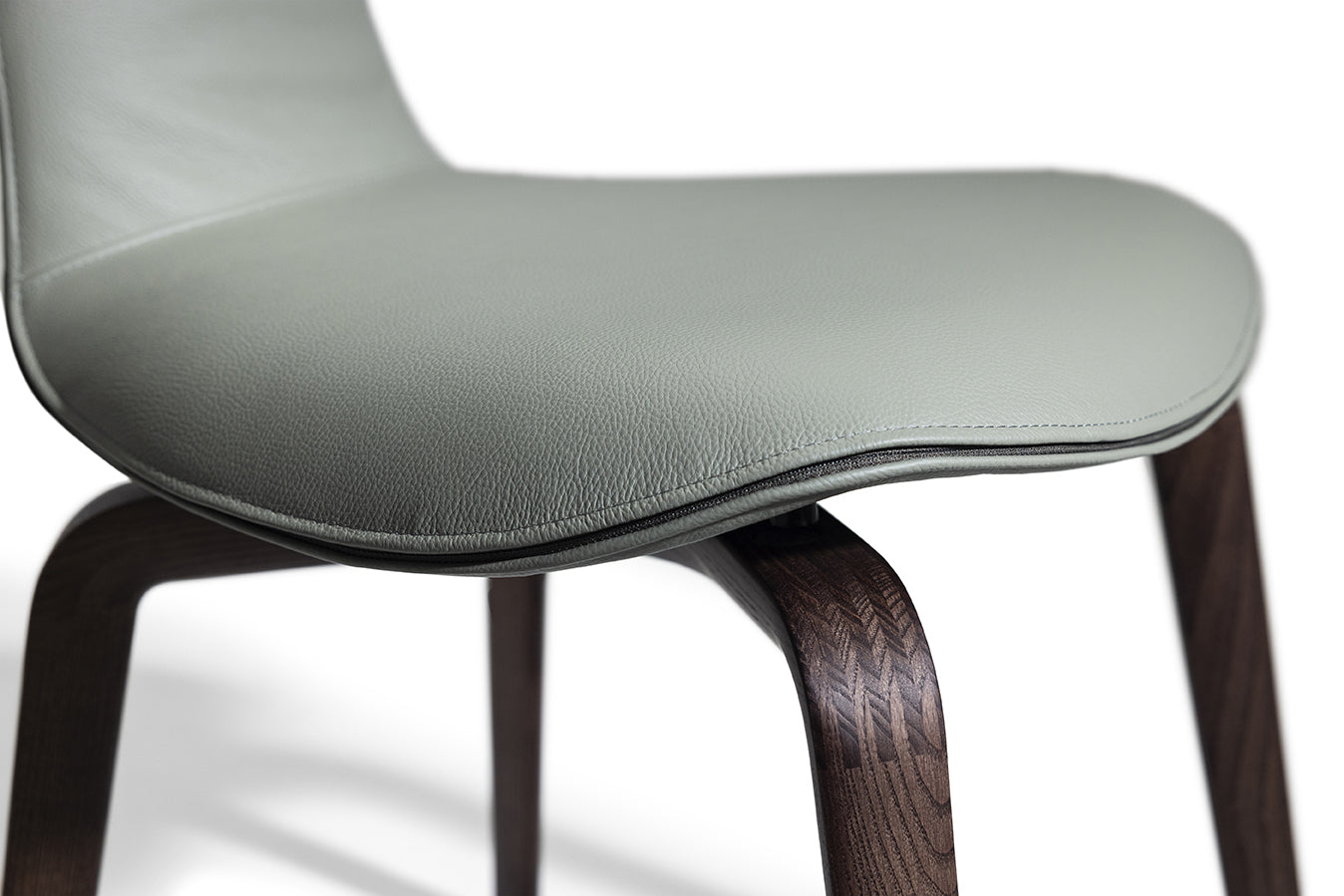 poltrona frau montera mas chair