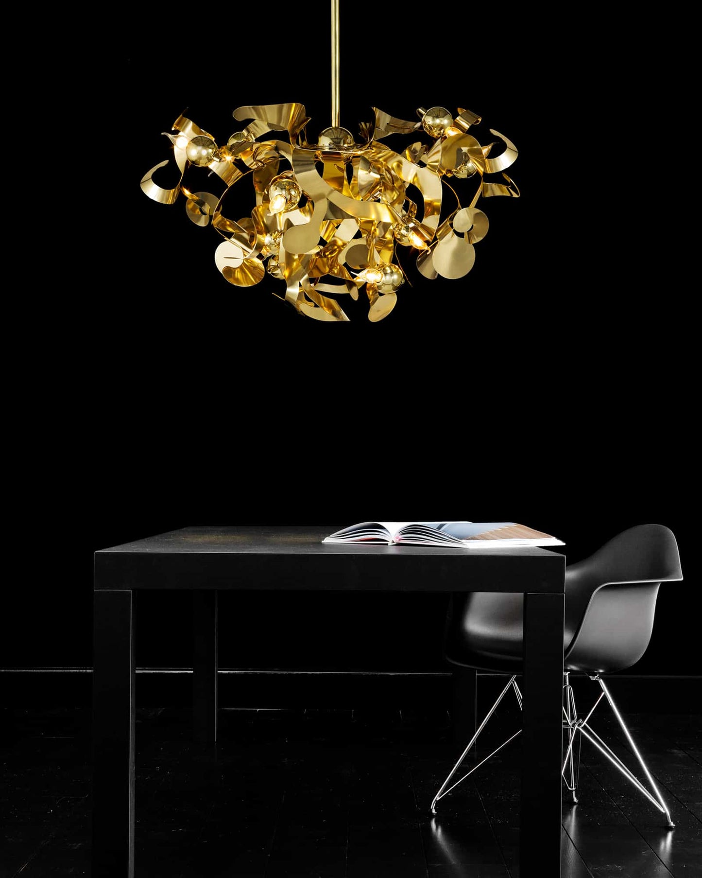 Kelp Chandelier Round