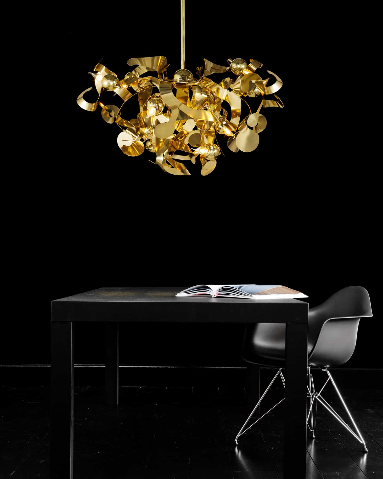 Kelp Chandelier Round