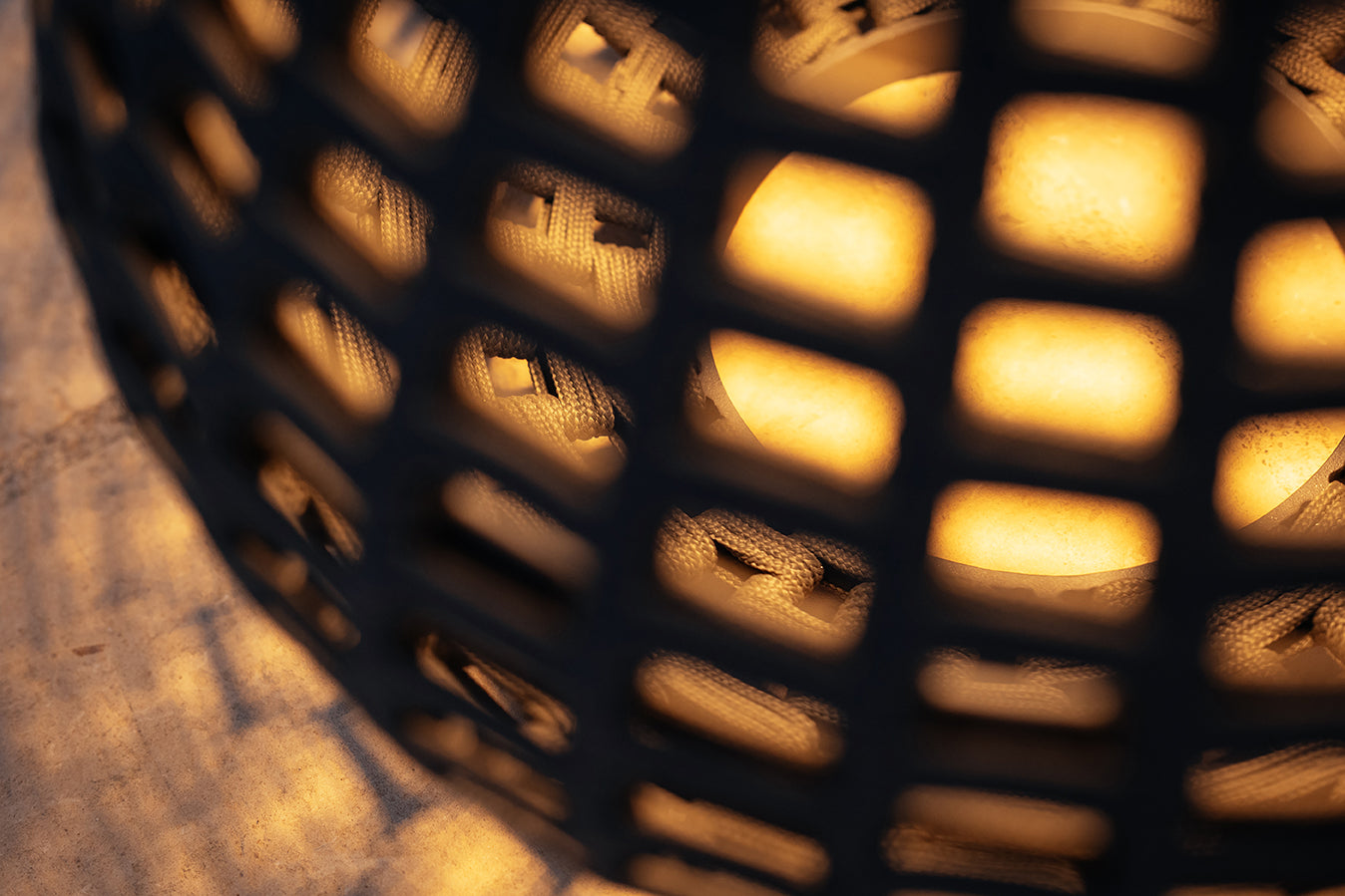 poltrona frau sparkler lamp