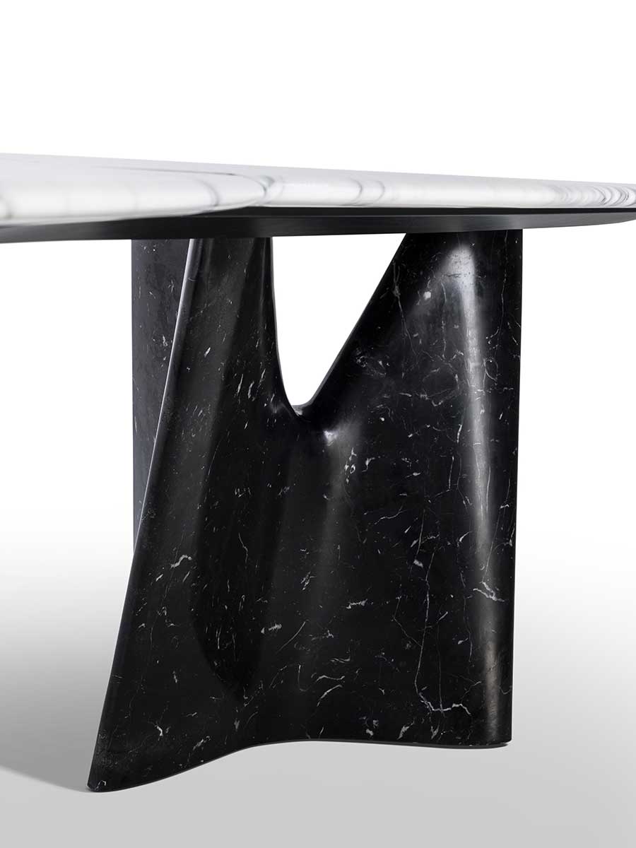 Infinitamente Table