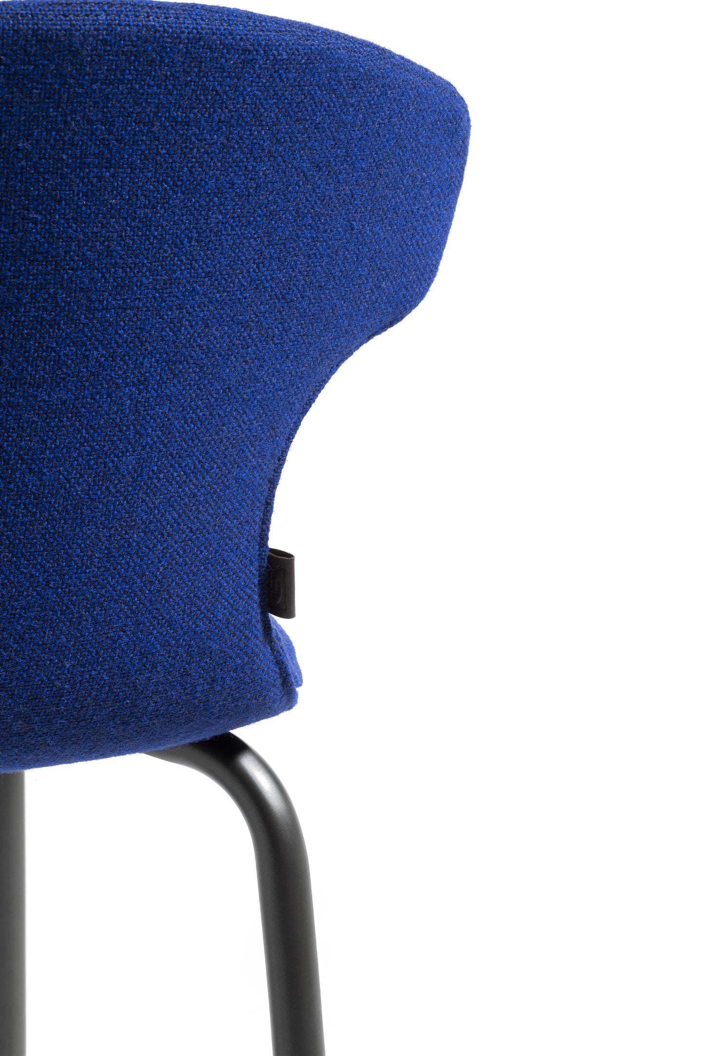 poltrona frau montera mas stool with metal base