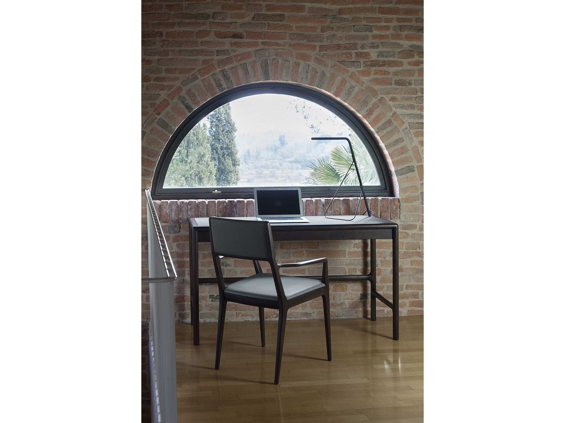 Arturo Small Desk