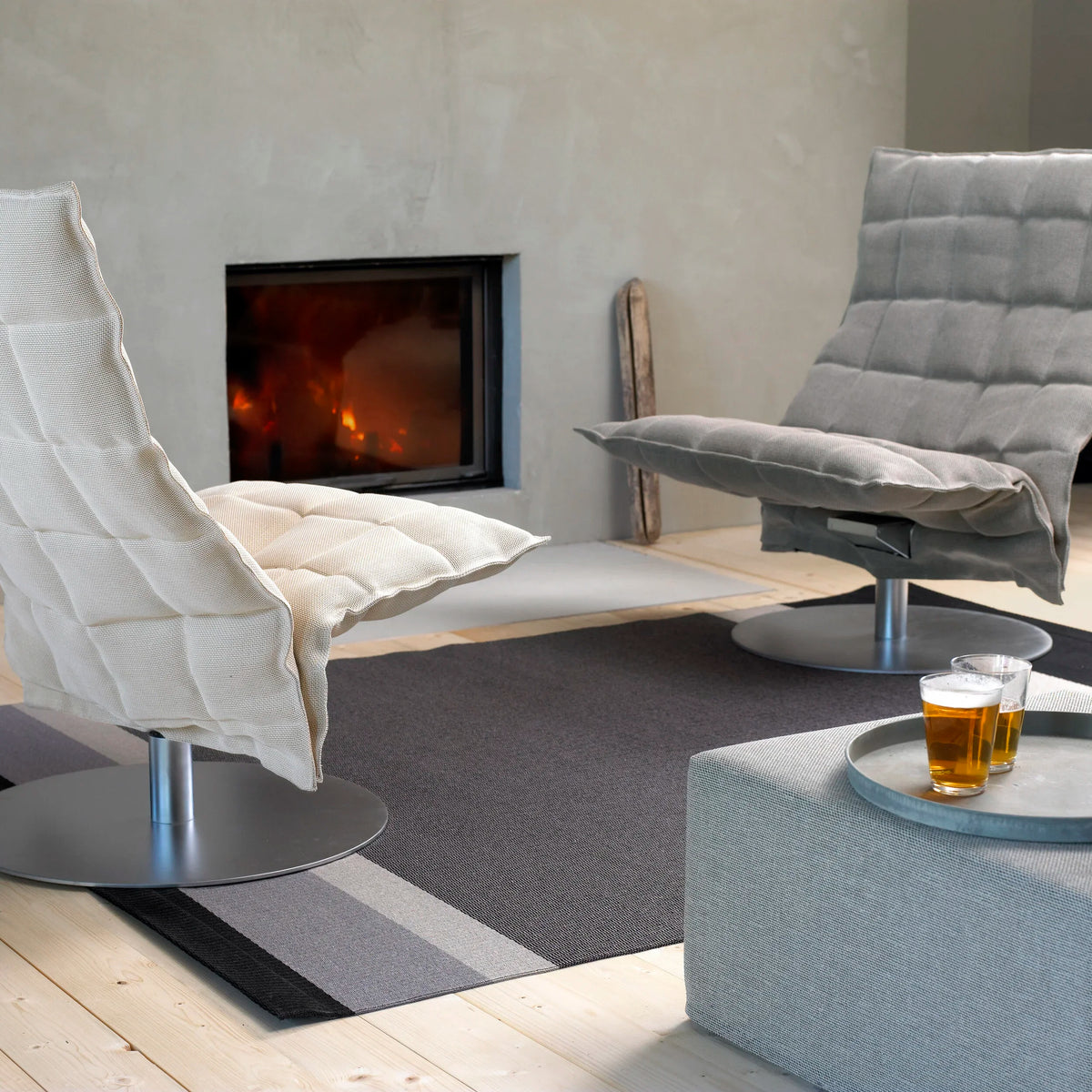 Narrow Swivel k chair with star base