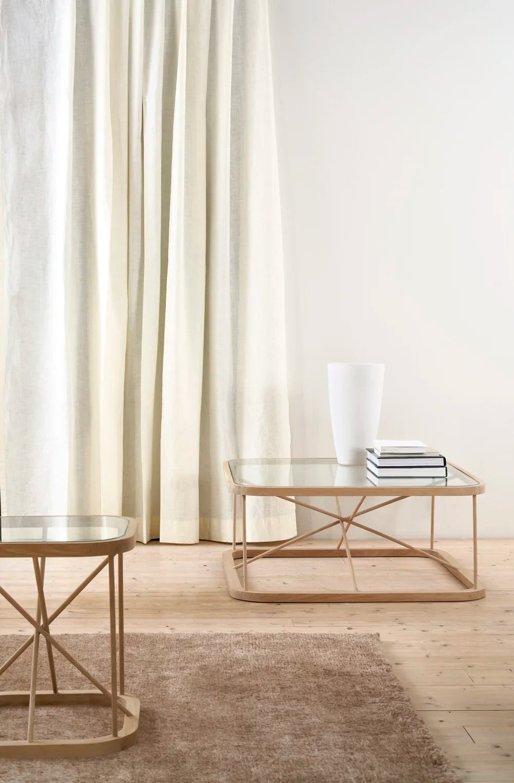 Siro chair with armrests