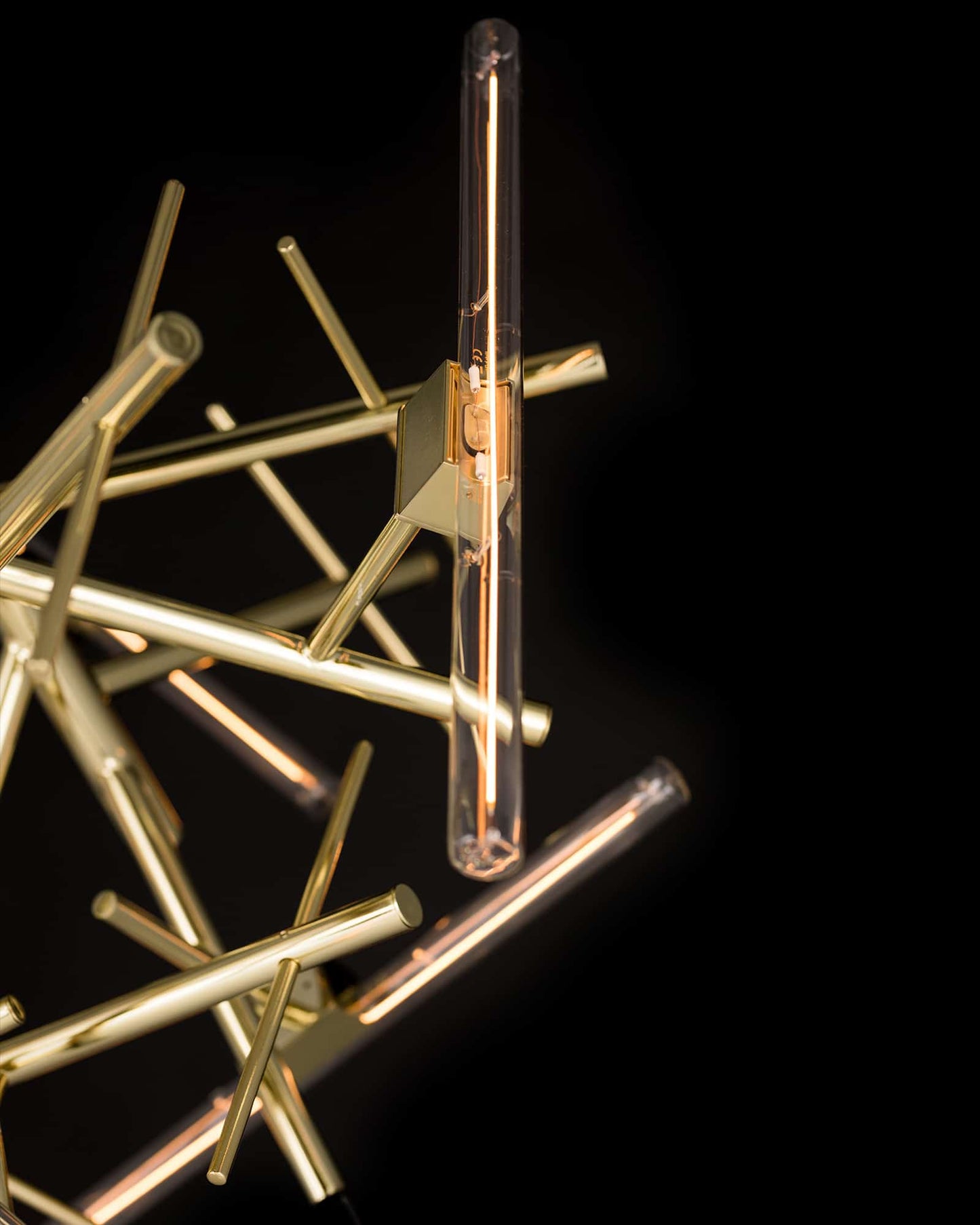 Linea Chandelier Round