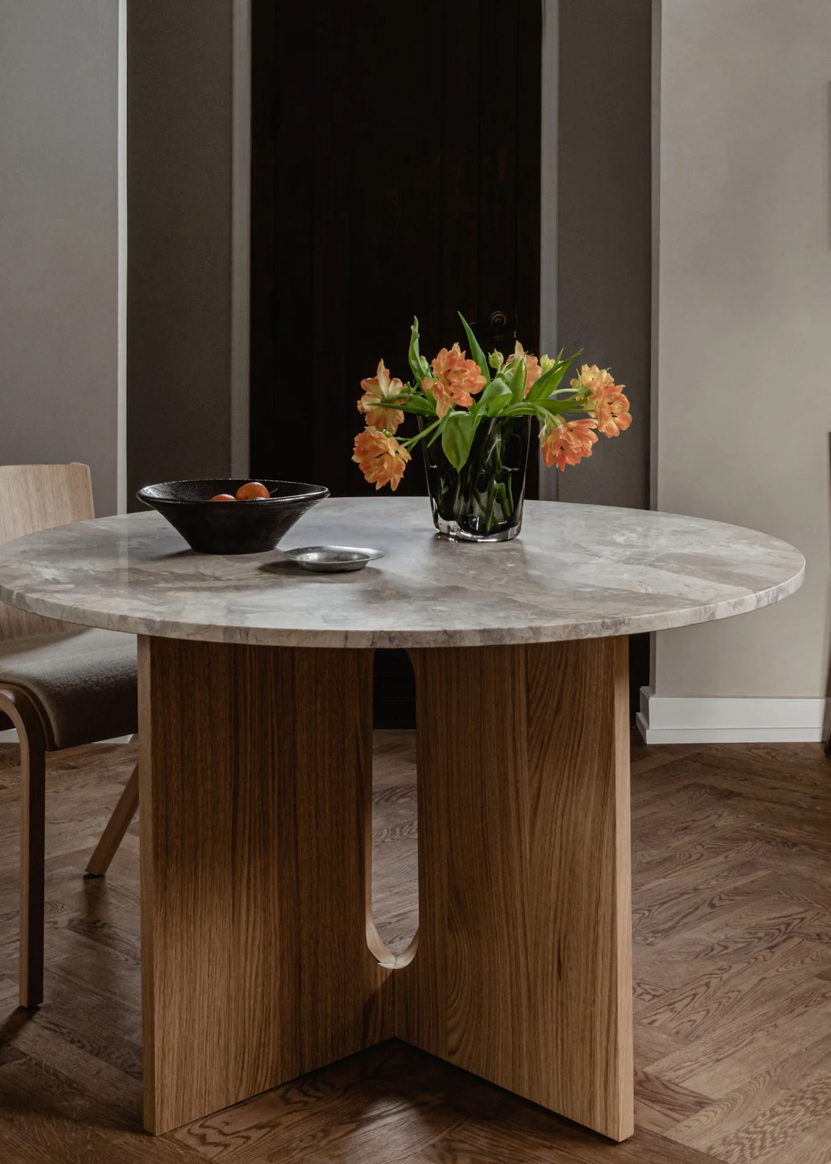 AER Medium Vase