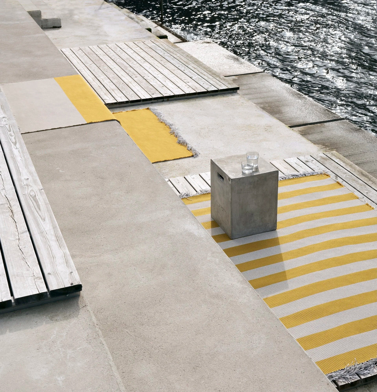 Big Stripe IN/OUT
