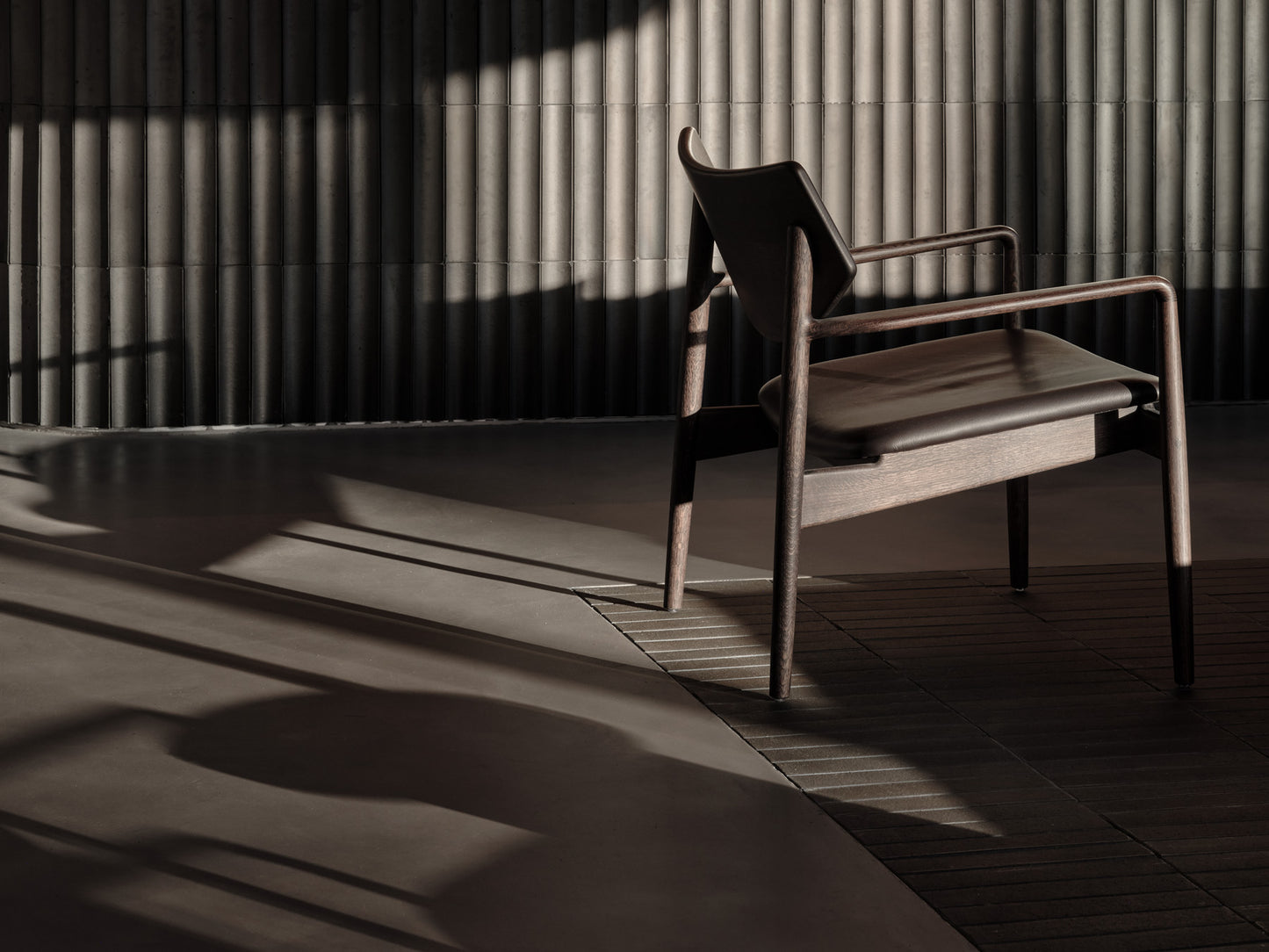 A–LC01 Lounge Chair