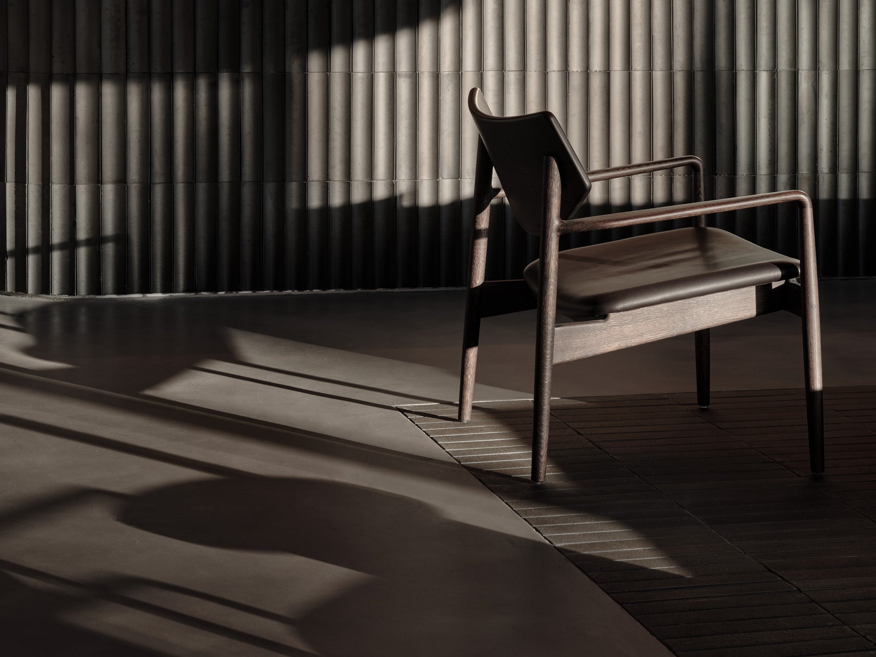 A–LC01 Lounge Chair