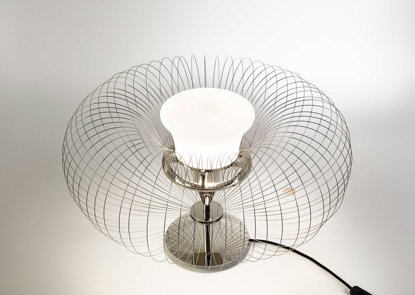 Steel Flower Table Lamp