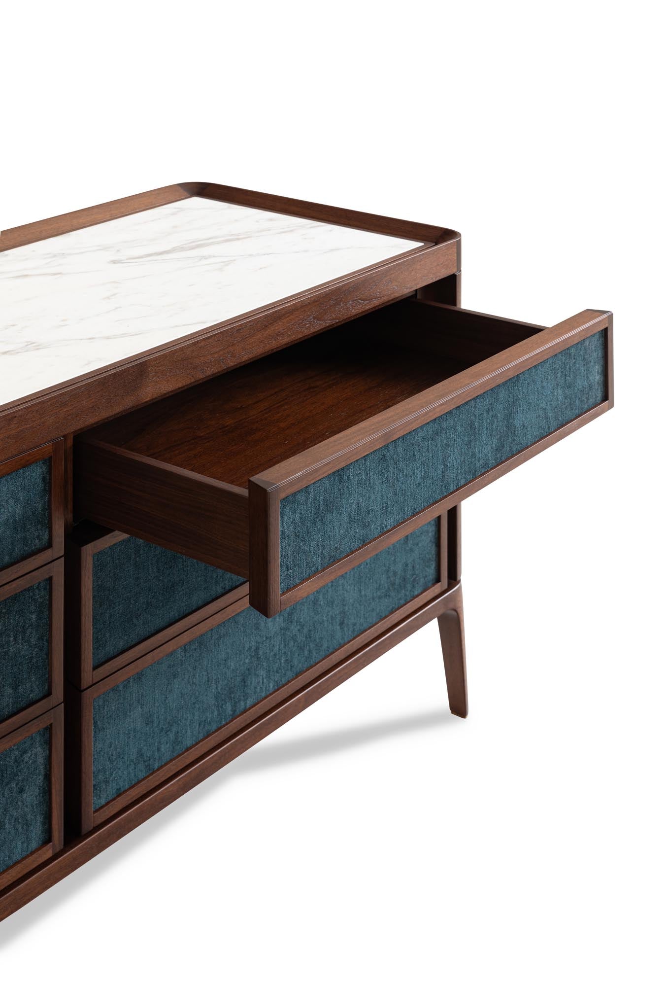 Full Chest of Drawers