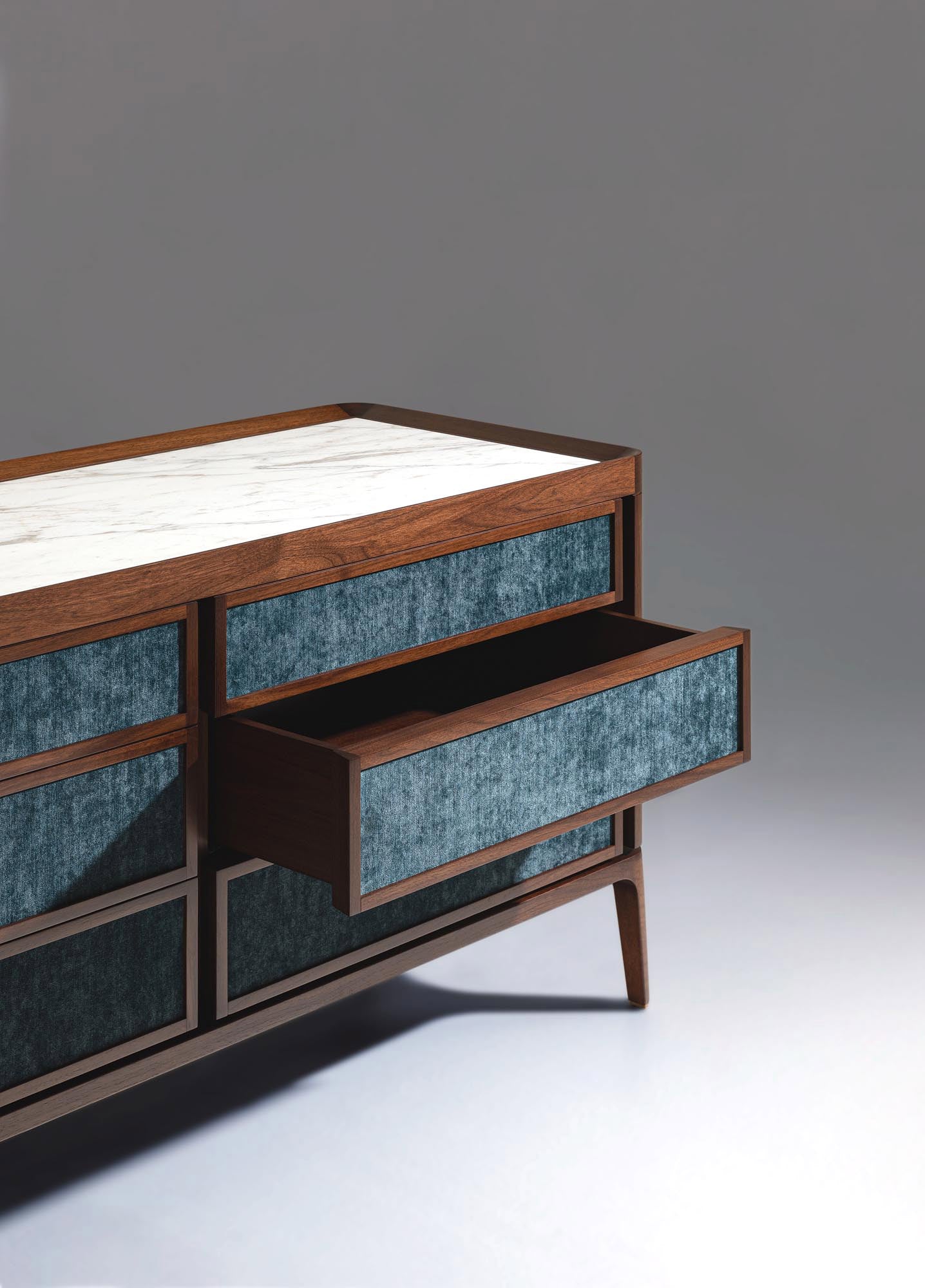 Full Chest of Drawers
