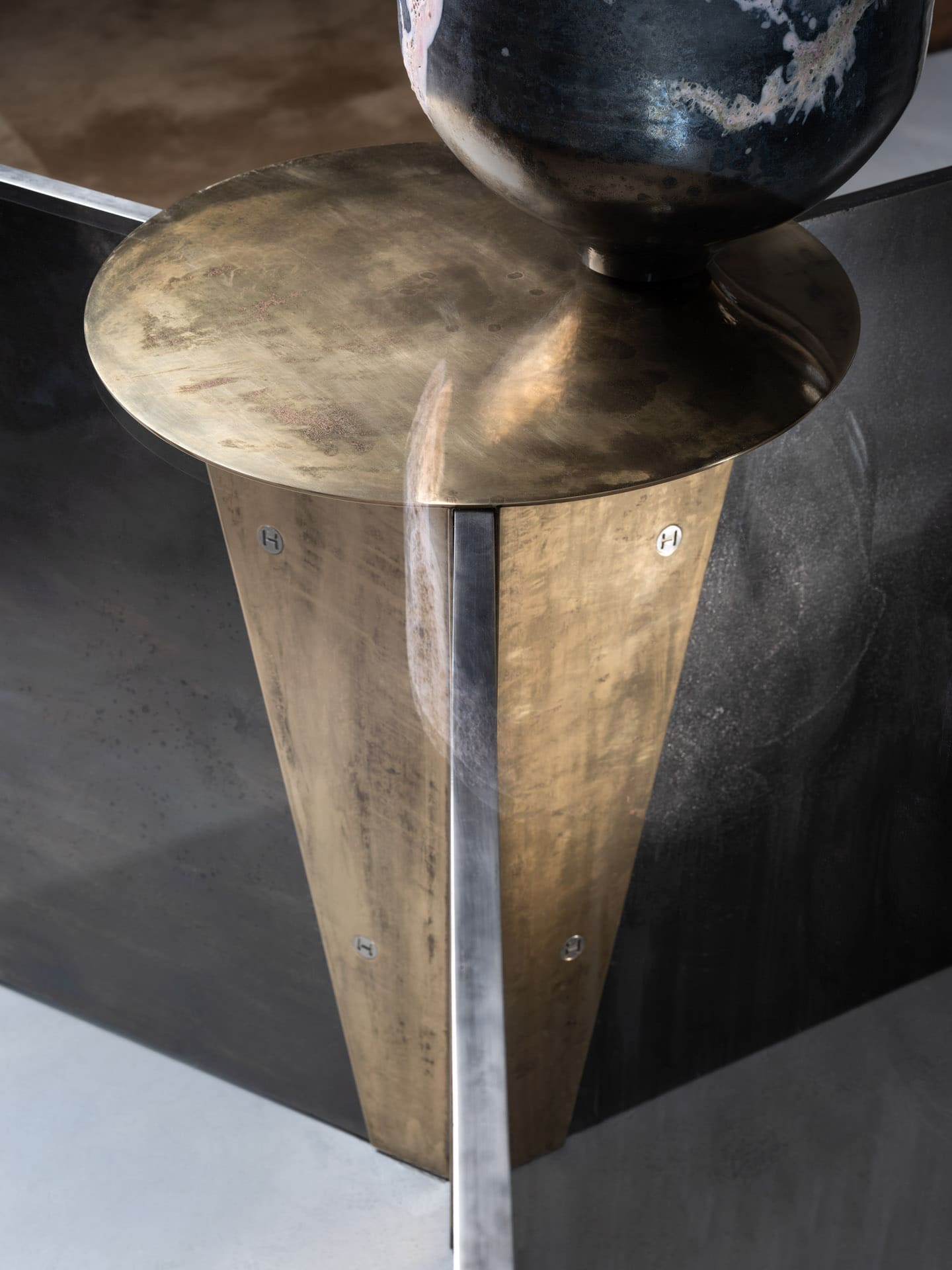 Gotham Evo Dining Table