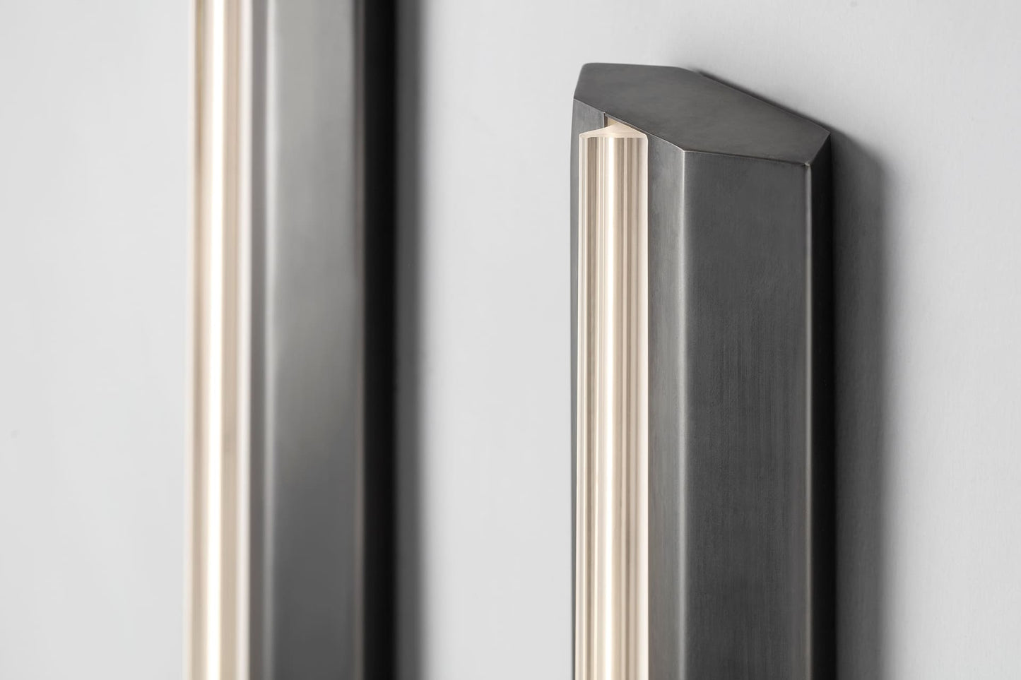 Gladio Wall Light