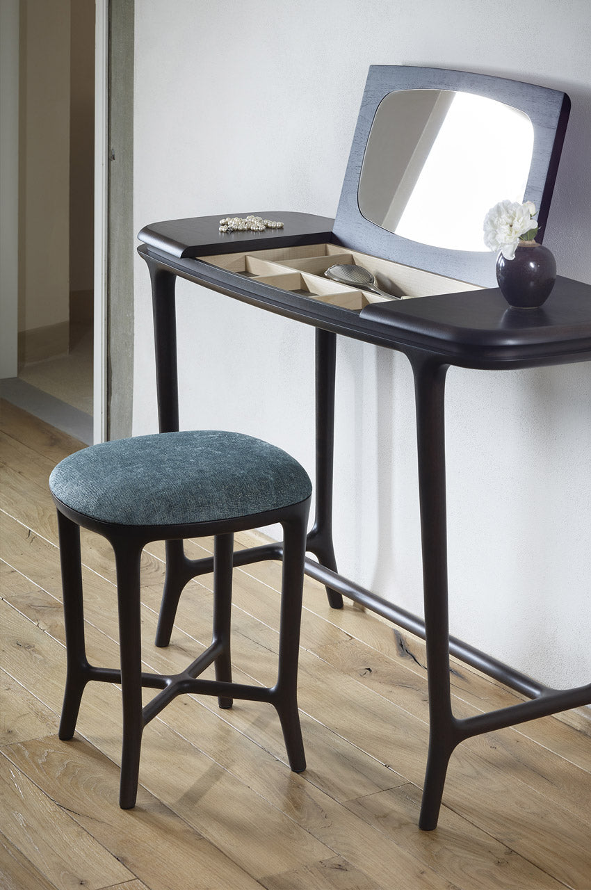 Jun Stool