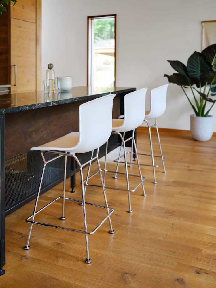 Bertoia Molded Shell Counter Stool