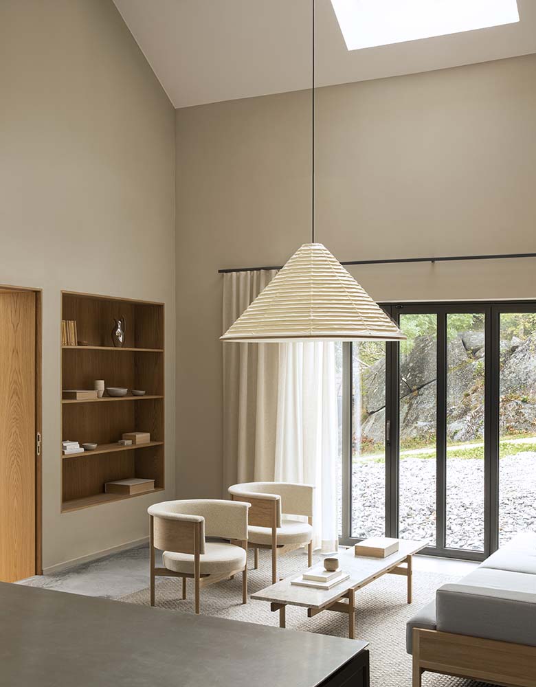 N-CC01 Lounge Chair