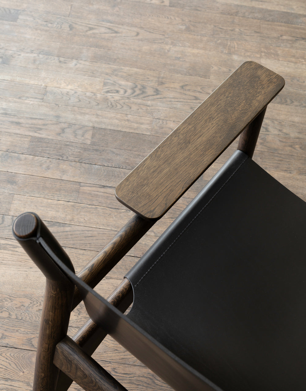 N-LC02 Lounge Chair