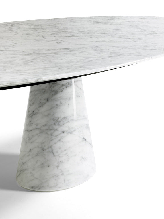 Mesa Ellipse Table