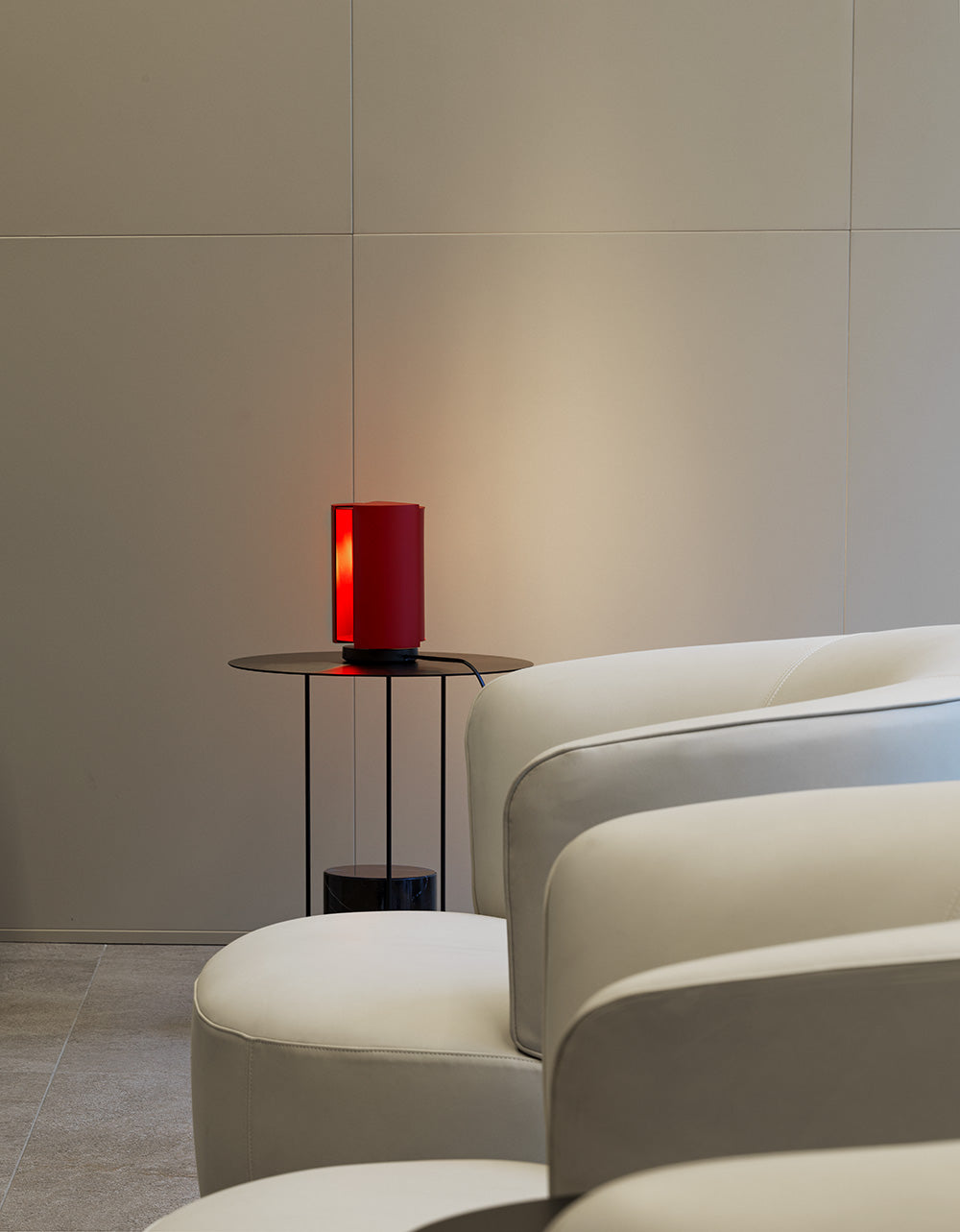 Pivotante À Poser Table Lamp