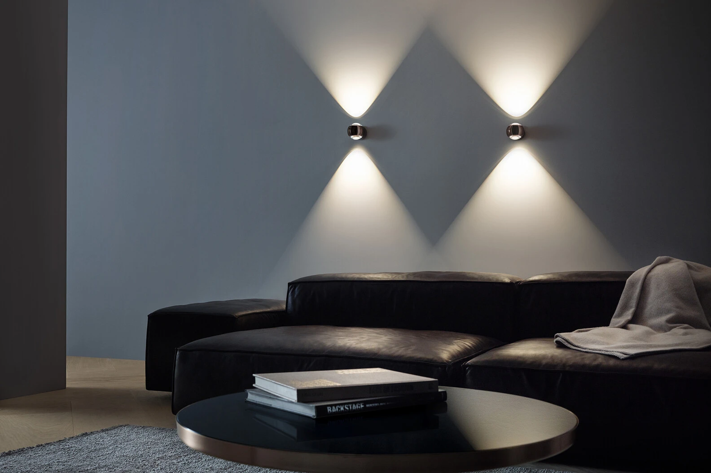 Io Verticale Wall Light