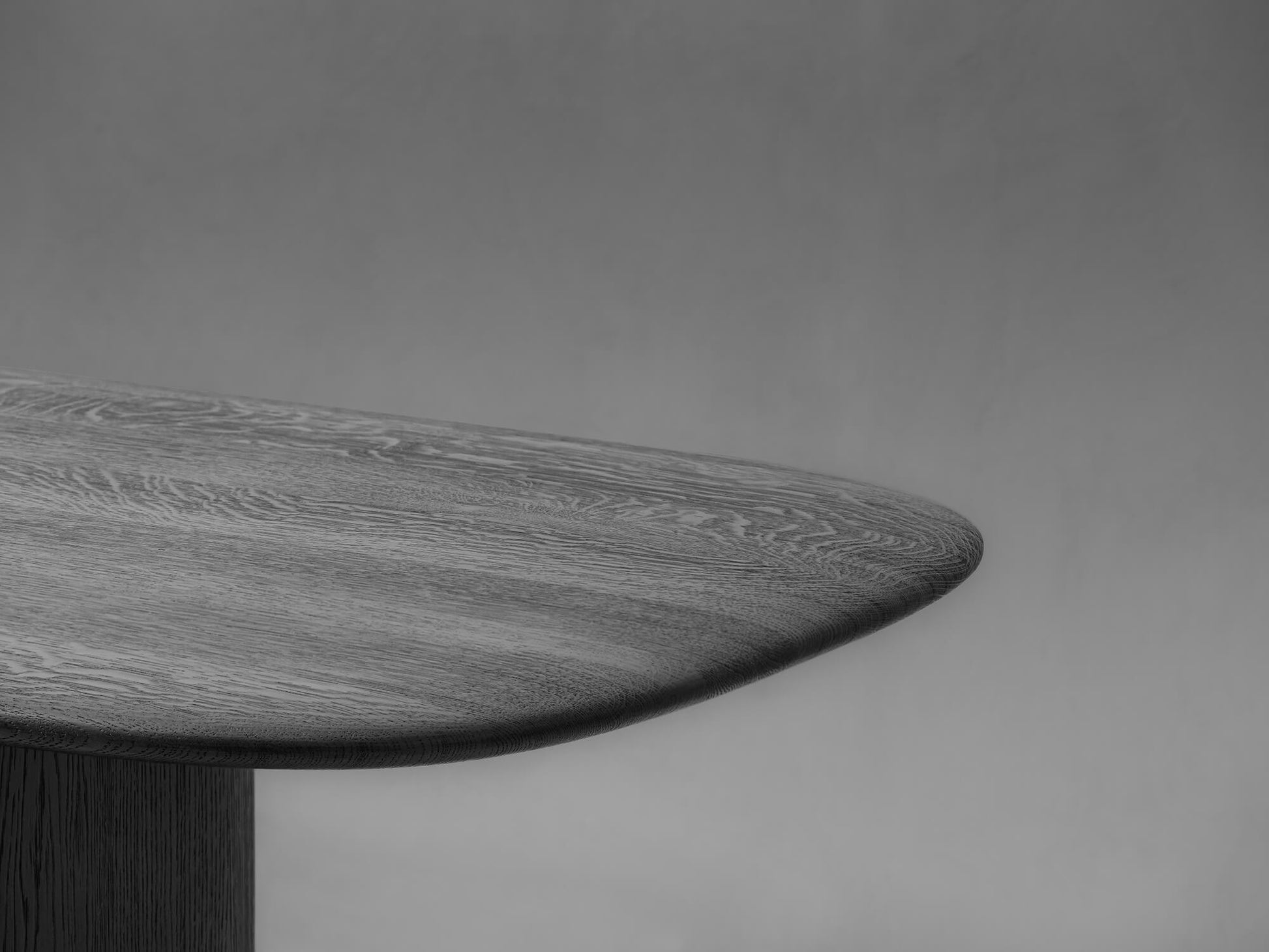 PATINE ∙ DINING TABLE RECTANGULAR