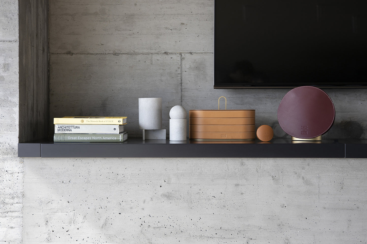 Zhuang Oval Stackable Case