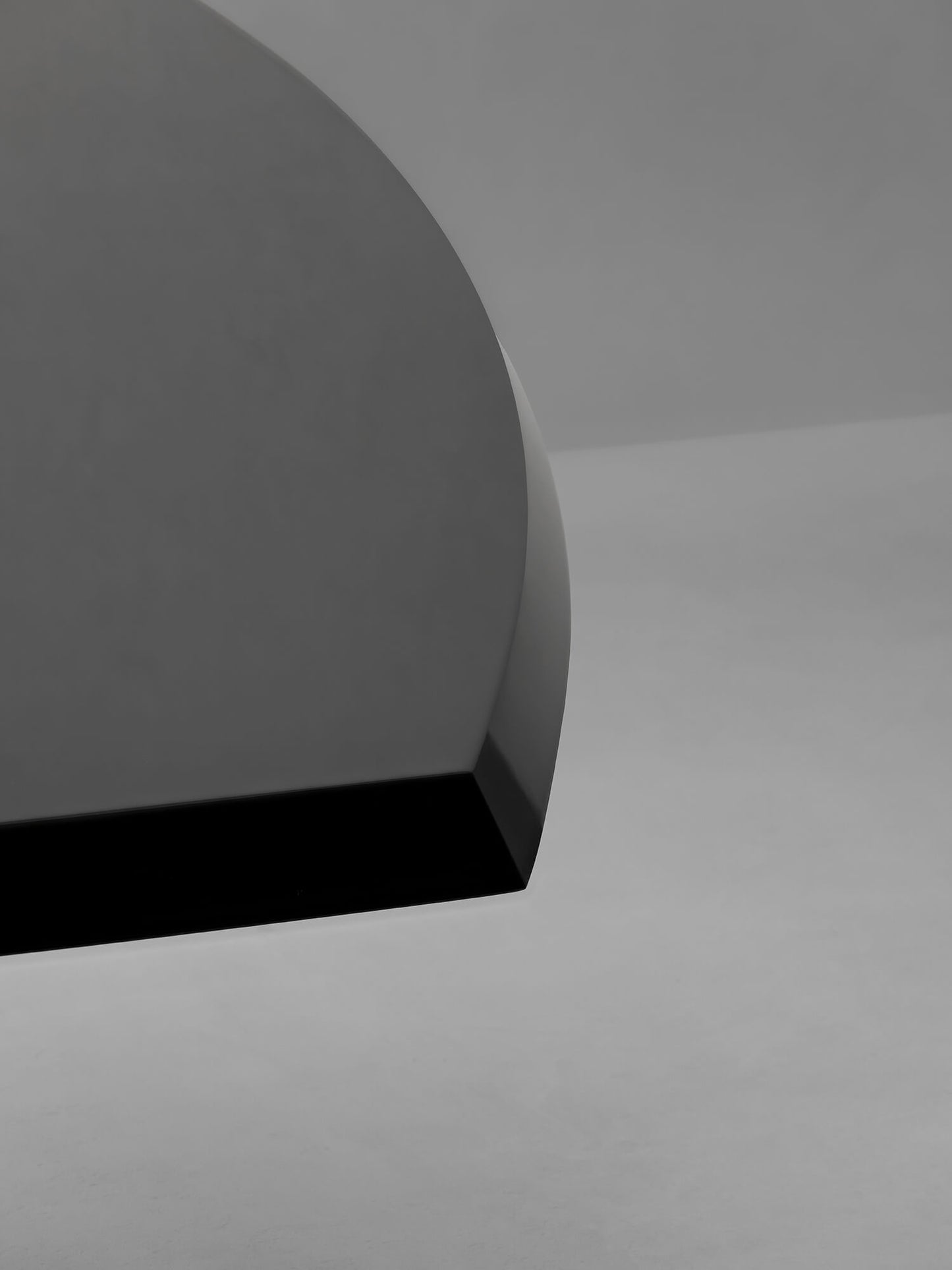 PUKALU ∙ DINING TABLE