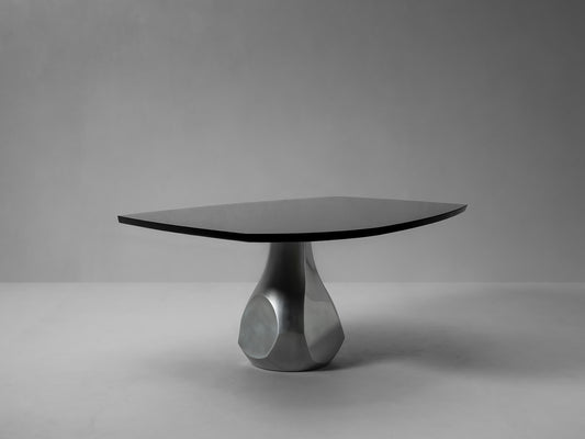 PUKALU ∙ DINING TABLE