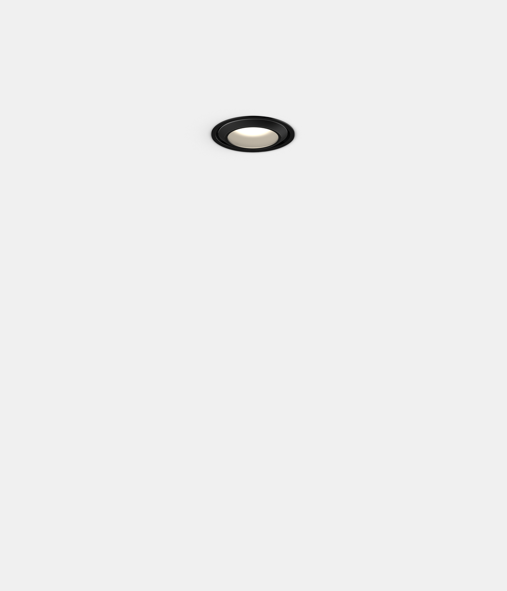 Più R Piano V Edge Spotlight
