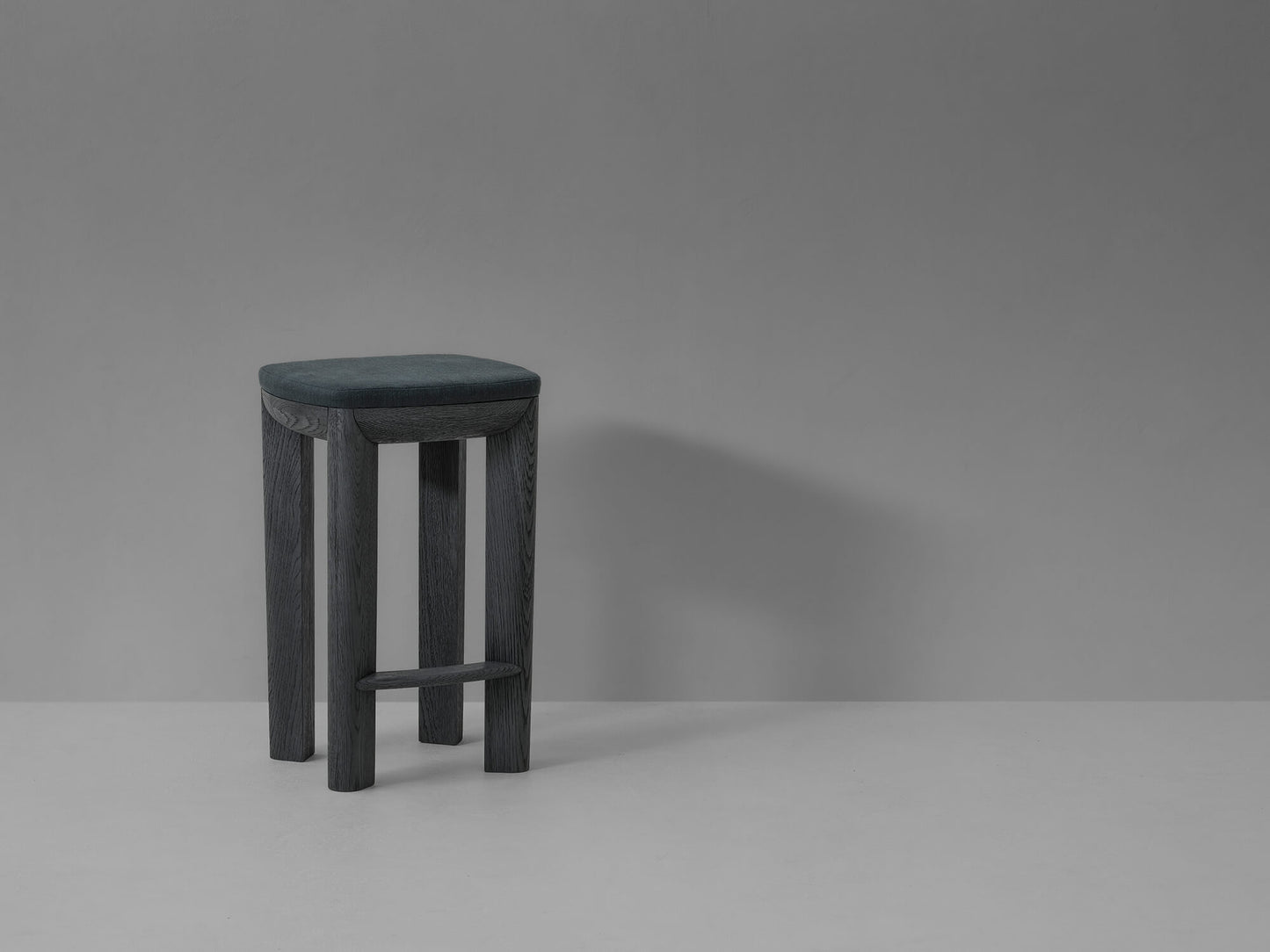 SYMBIOSIS ∙ COUNTER STOOL