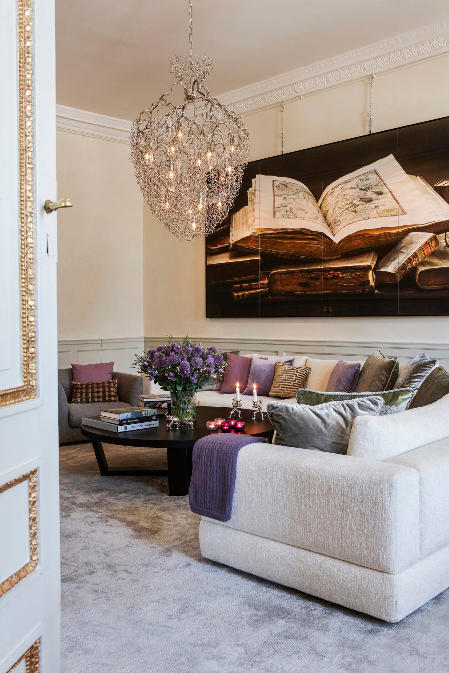 Hollywood Chandelier Conical