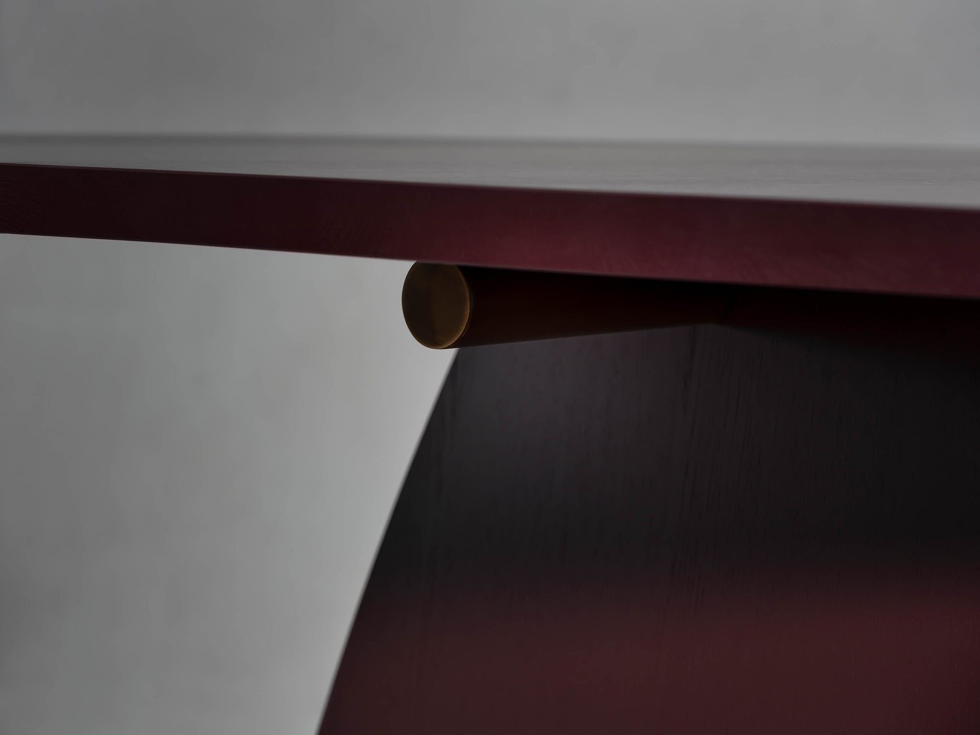 T-ELEMENTS ∙ DINING TABLE