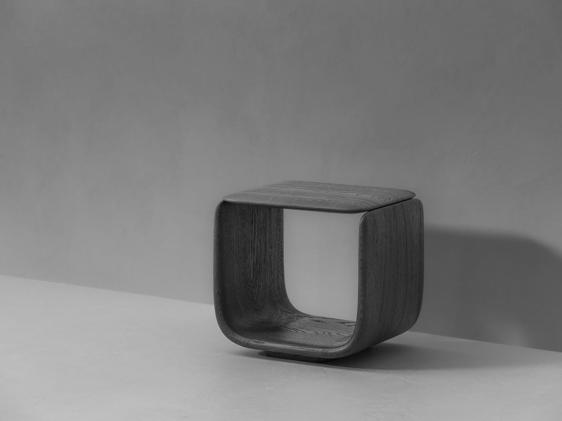 TENERE ∙ SIDE TABLE