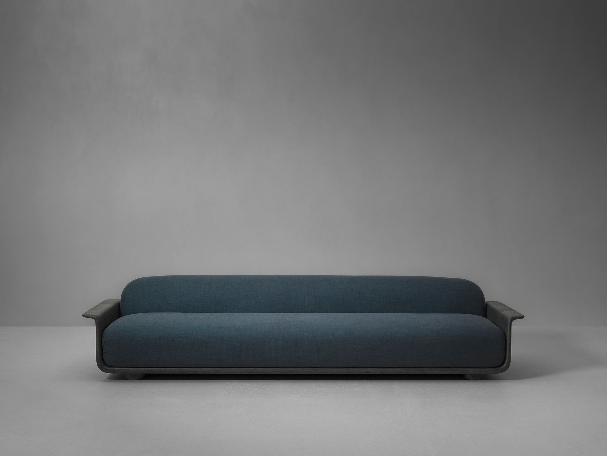 TENERE ∙ SOFA WITH ARMREST