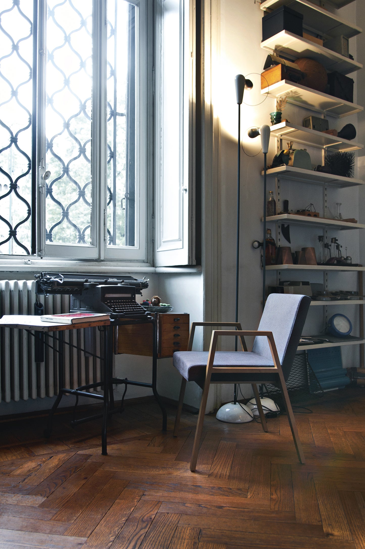 Babela Dining Table