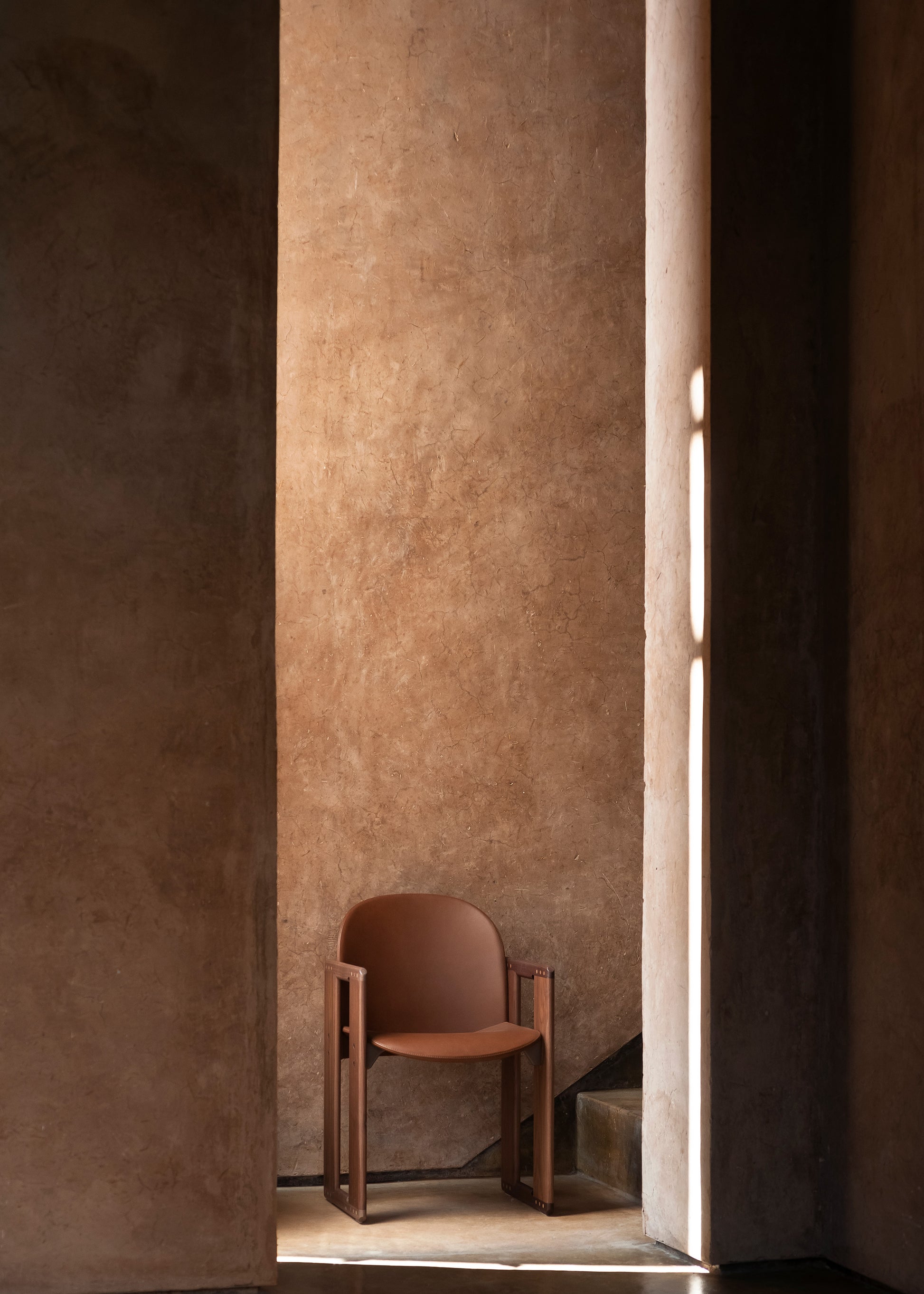Dialogo Dining Chair
