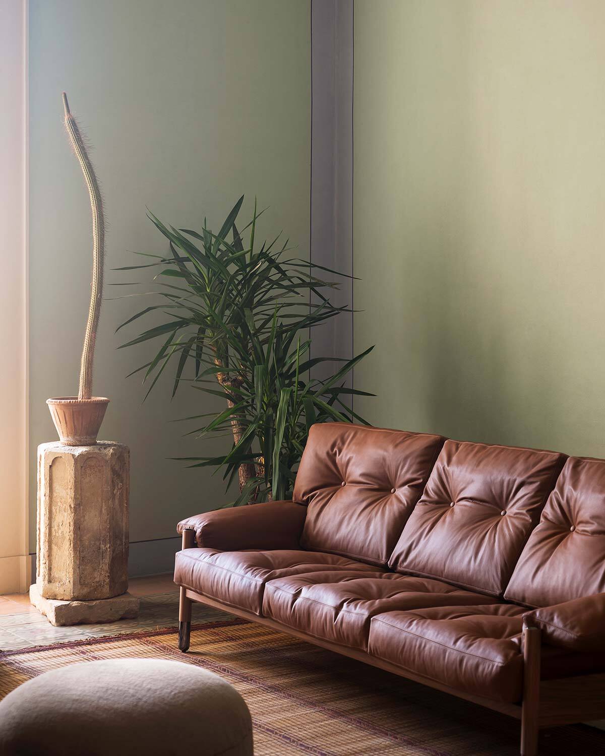 Sella Sofa