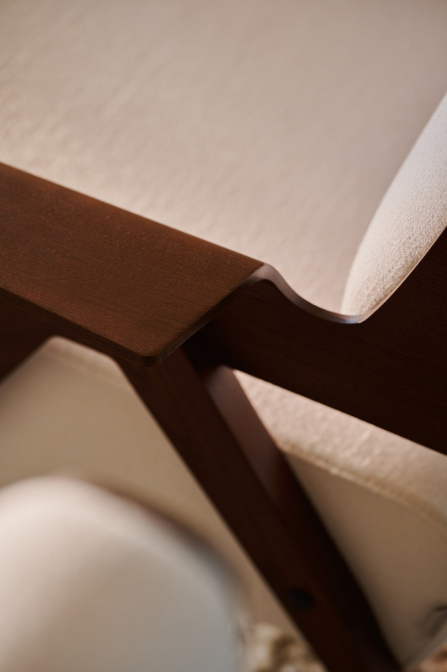 Lina Armchair