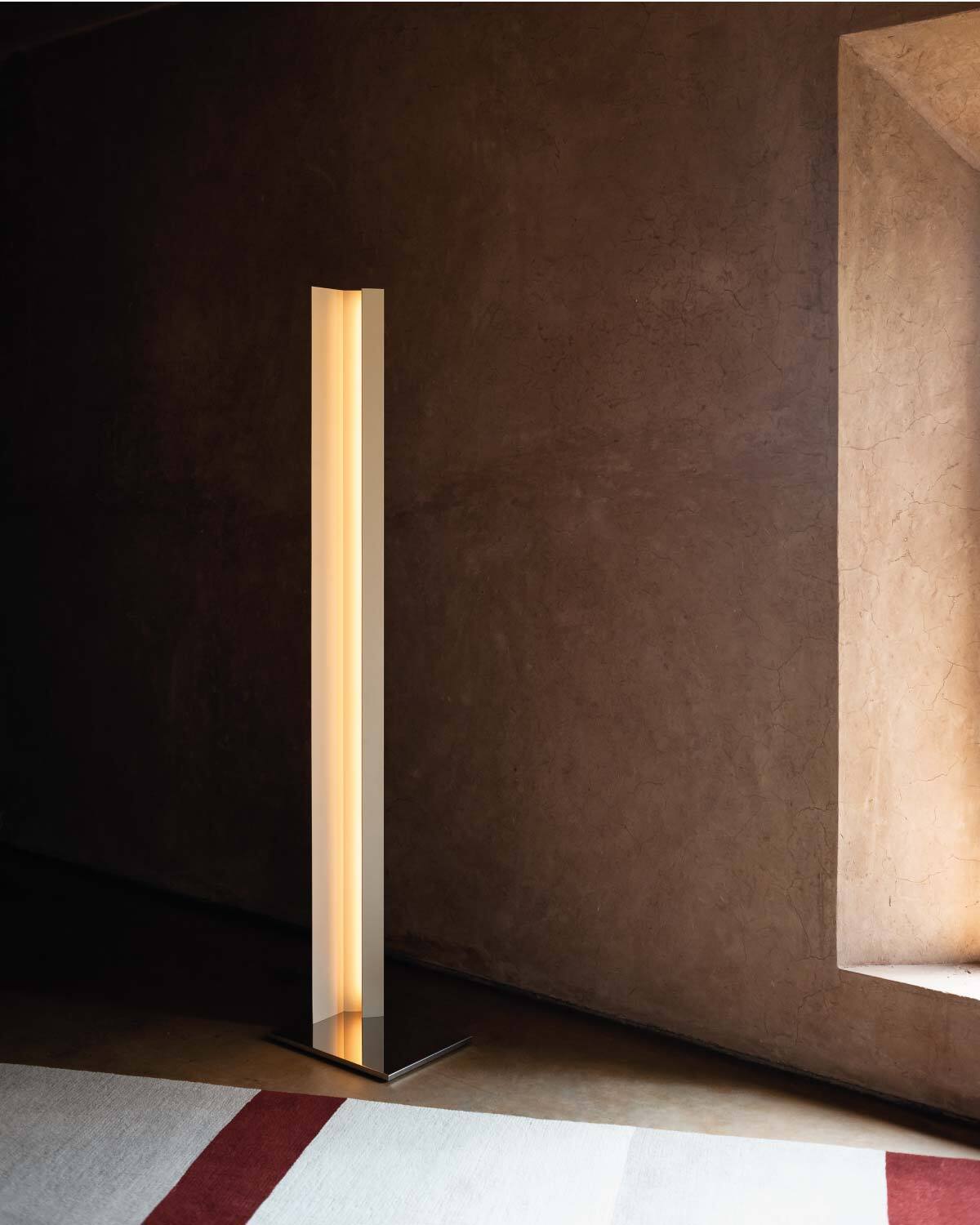 Mano Light Table Lamp